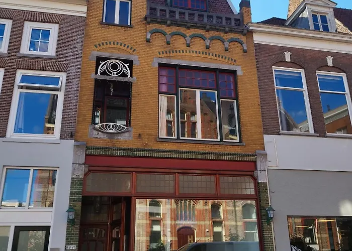 Happy In Deventer